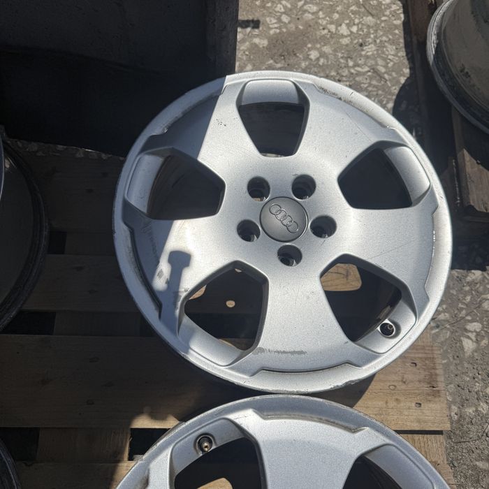 Алуминиеви джанти Ауди Audi A3 8P VW Skoda Seat 7,5 J R17 ET 56 8P0601025C ном 707