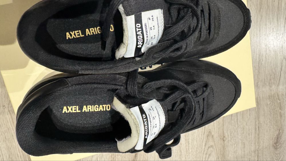 Axel Arigato Genesis