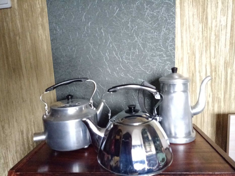 Старинни тенджери,чайници,соковарки,алуминиеви,
