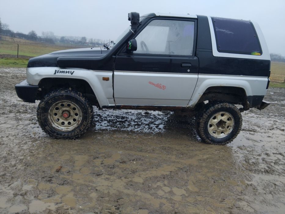 Vând daihatsu feroza