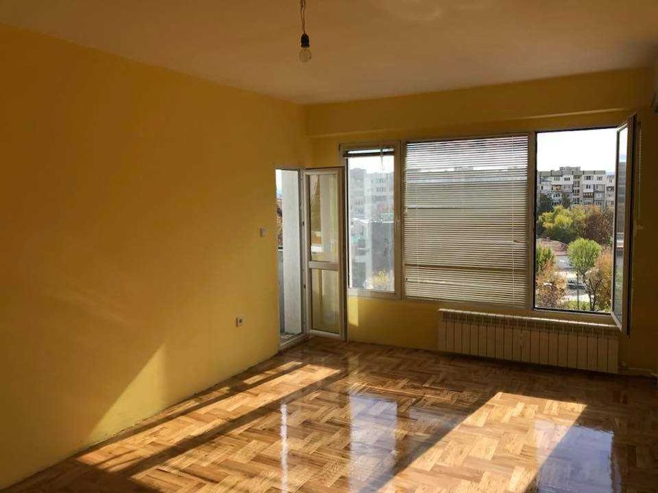 Вътрешни и външни ремонти - плочки, гипсокартон, замазки, шпакловка