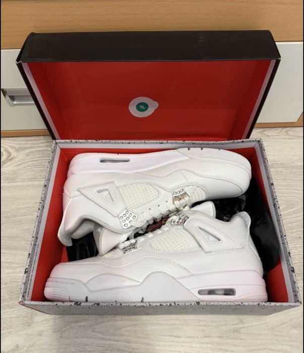 Оригинални Nike Air Jordan 4 Бели