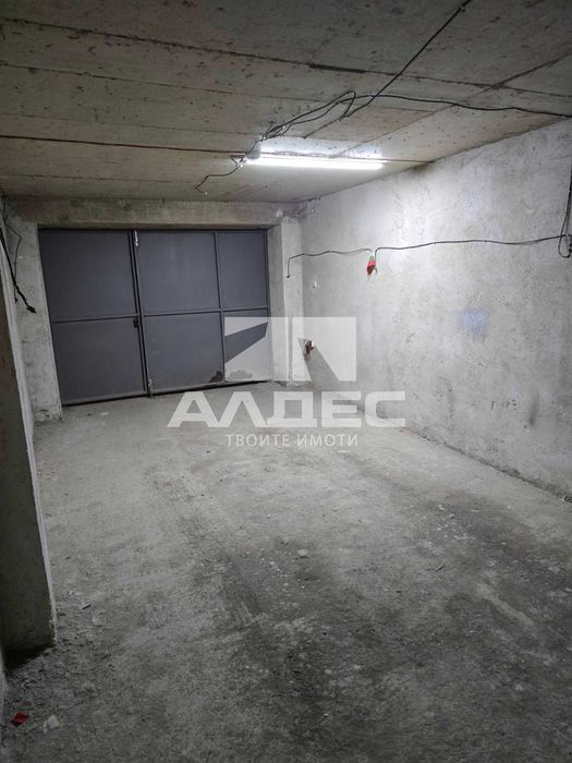 Дава се под наем Гараж / Паркомясто в София, Витоша - 26 кв.м за 149.43 € - Снимка #2