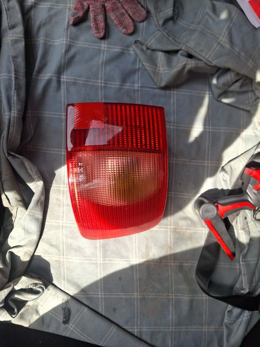 Фонарь Ауди 100 универсал