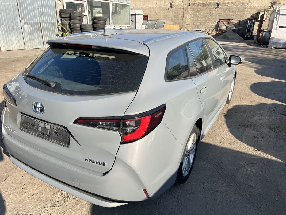 Inchiriez masinii Uber Bolt