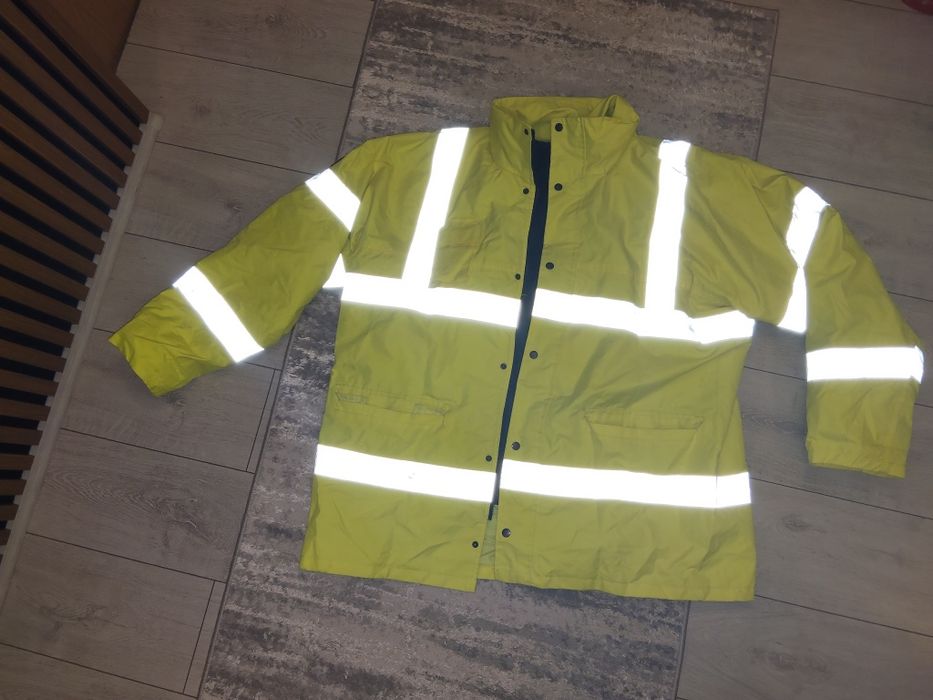 Geaca reflectorizantă tip poliție, pebtru frig , zăpadă ploaie  XXLfri