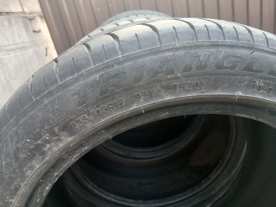 Шины летние 235/45/17 размер