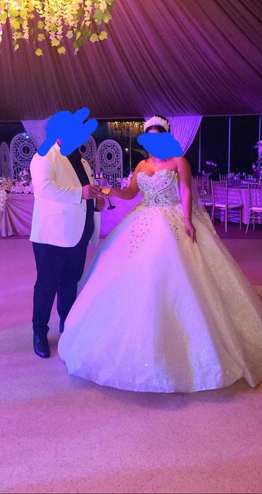 Vând rochie de mireasa