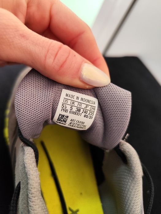 Маратонки Адидас