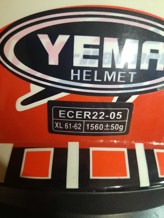 Продам шлем на мотоцикл