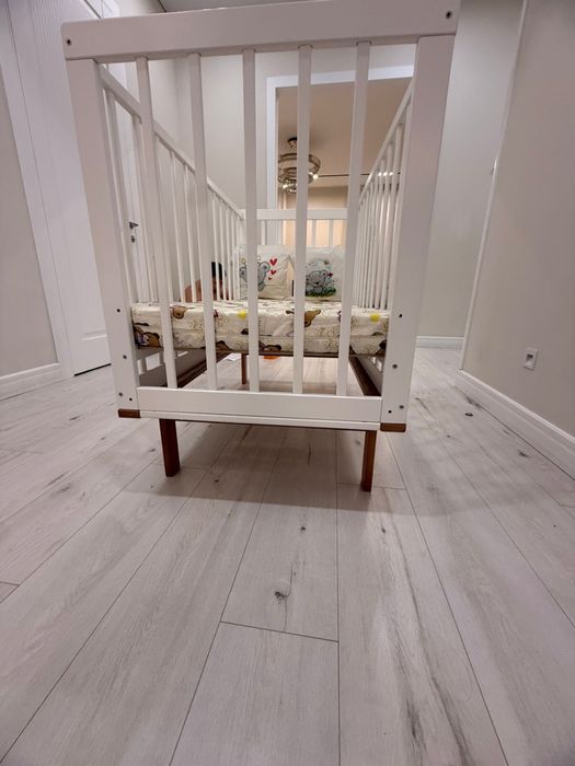 Детская кровать с матрасом