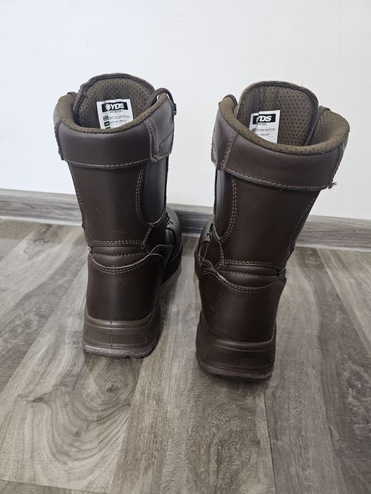 Bocanci Yds nr 42,5-43 dimensiune talpic 28 cm!  Căptușeală goretex! Impermeabili!