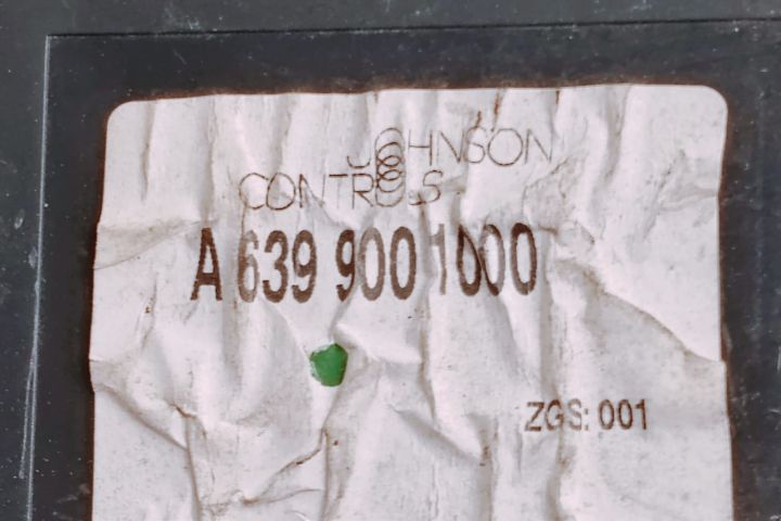 Ceas bord  A6399001000 Mercedes-Benz Vito W639