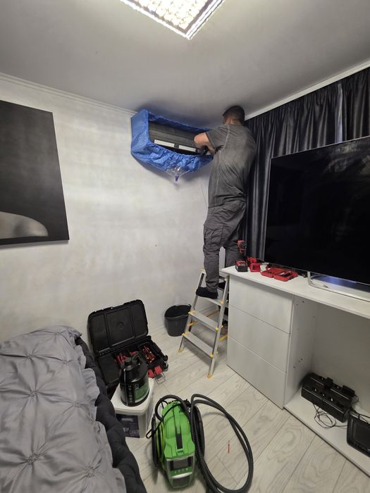 Montaj aer conditionat