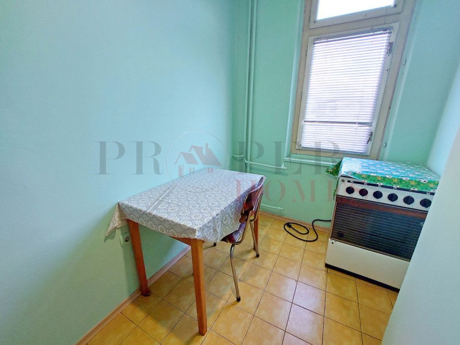 Дава се под наем Едностаен апартамент в Велико Търново, Колю Фичето - 40 кв.м за 204 € - Снимка #3