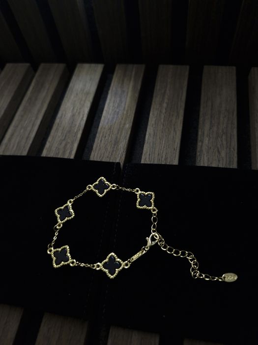 Дамска Гривна с 4 елемента