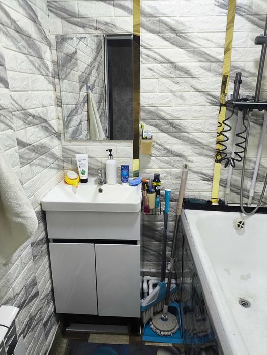 Продаётся 2 комнатная квартира