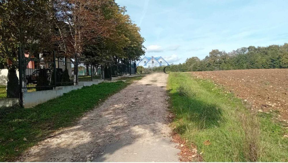 Продава се Парцел в с. Шкорпиловци, Област Варна - 2670 кв.м за 40 €/кв.м - Снимка #1