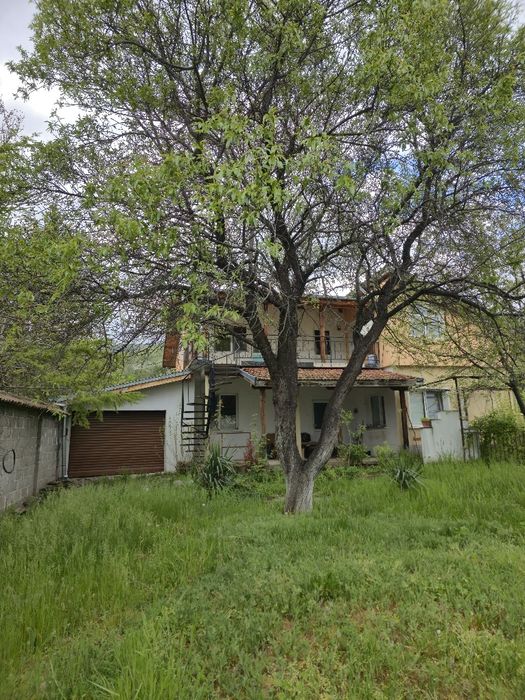 Продавам къща в с. Ясеново (Казанлък)