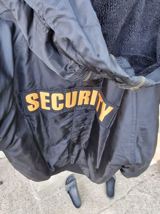 Geaca security utilizata