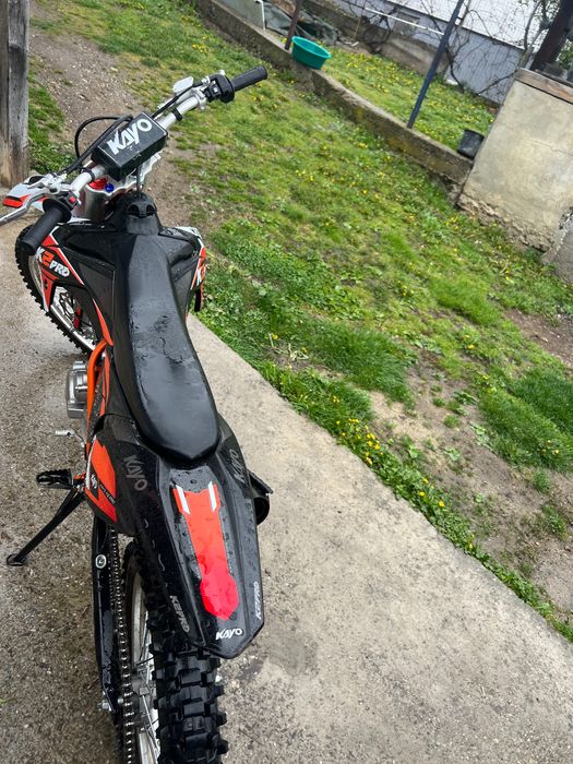 Vand motocros Kayo 250cc   Sau schib cu biciglete