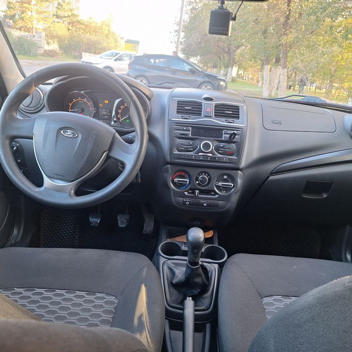 В продаже лада гранта