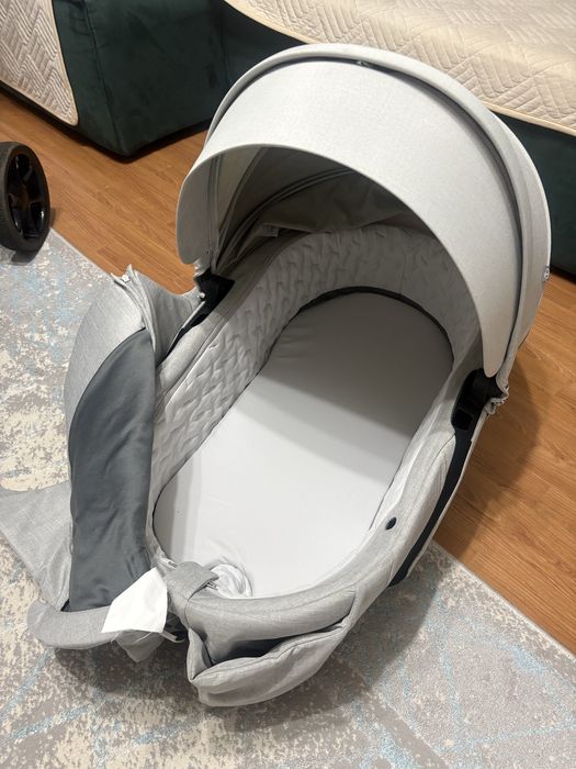Коляска Stokke Xplory V6 2в1