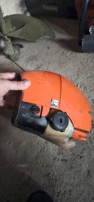 Бензинов тример долмар