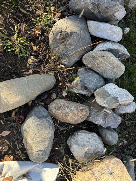 Големи речни камъни