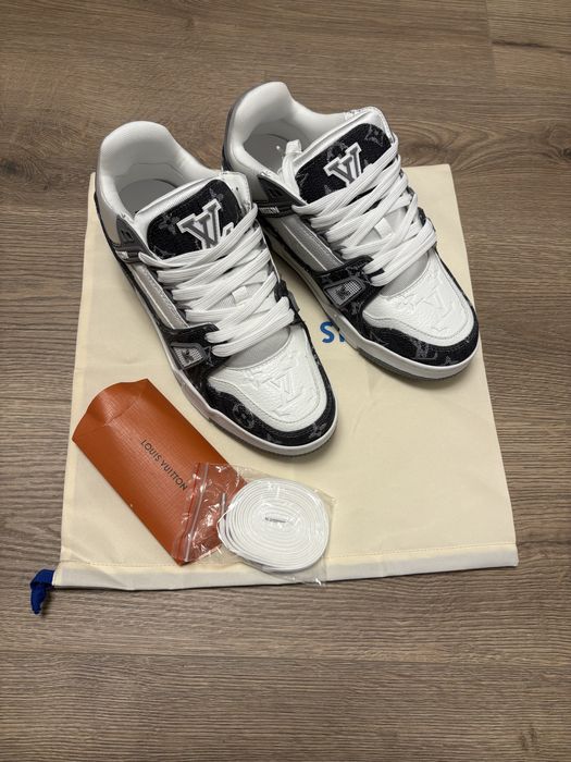 LV Louis Vuitton Trainer Gri