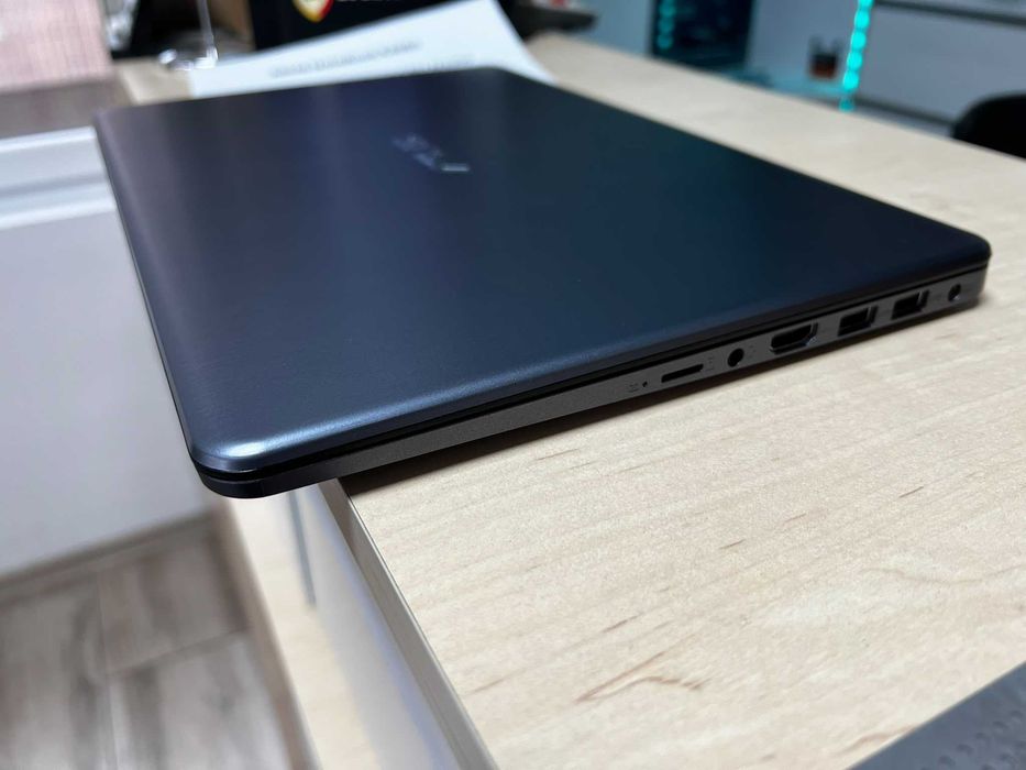 Laptop Asus NoteBook E406n N3350 Intel Celeron 4 GB Ram 64 GB * Garantie *Buy Back * deviceXchange