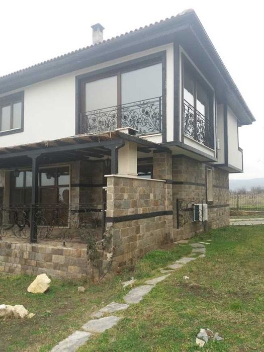 Дава се под наем Къща в с. Кошарица, Област Бургас - 138 кв.м за 1495.83 € - Снимка #13