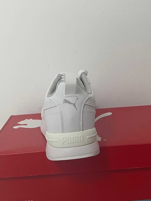 Puma White Sneakers 44,5