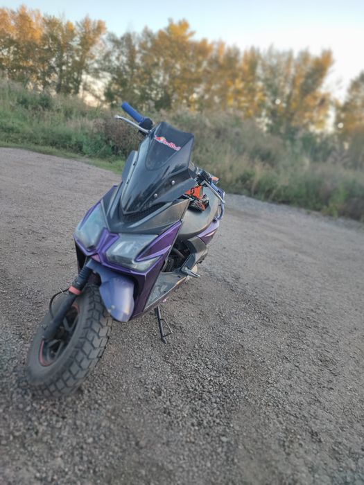 Мопед самурай на ходу