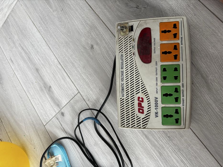 Стабилизатор напряжения