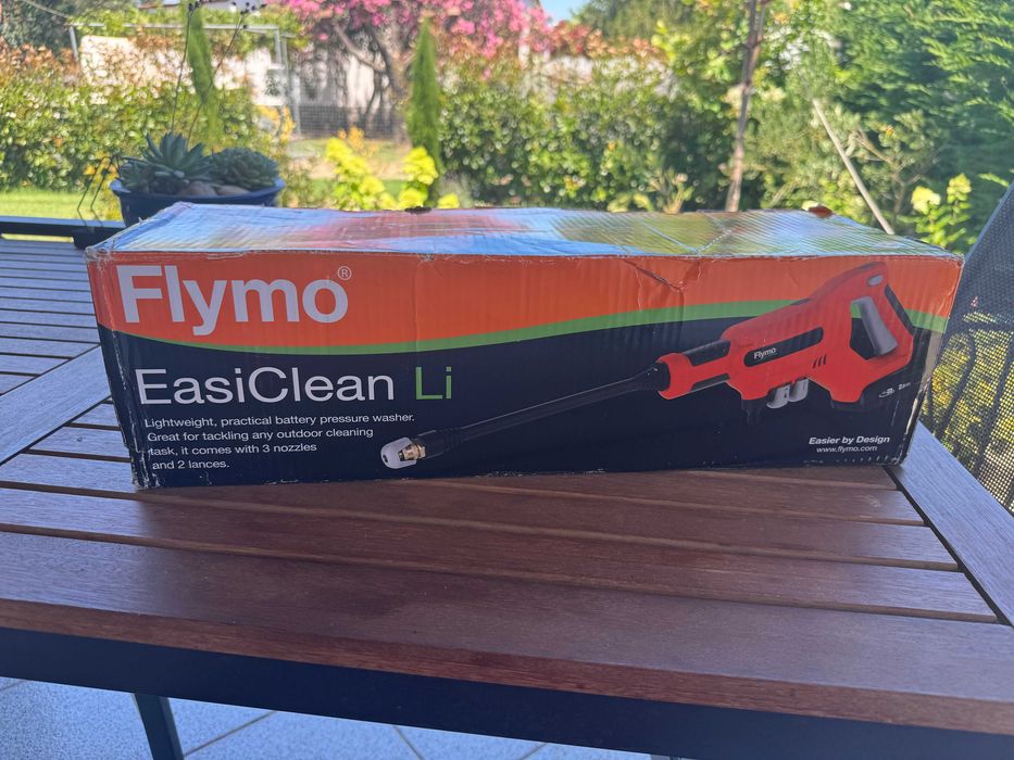 Акумулаторна Водоструйка Flymo 18V
