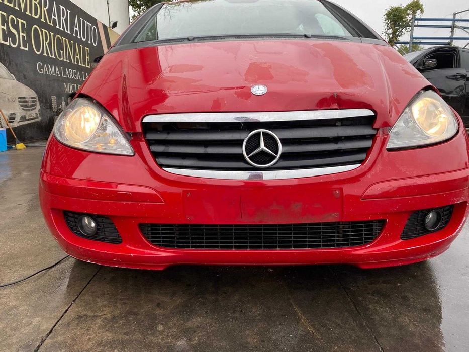 Dezmembrez Mercedes A 150i W169/usa/haioin/interior/volan/jante/oglinda/geam/capota/bara/faruri/stopuri/grila