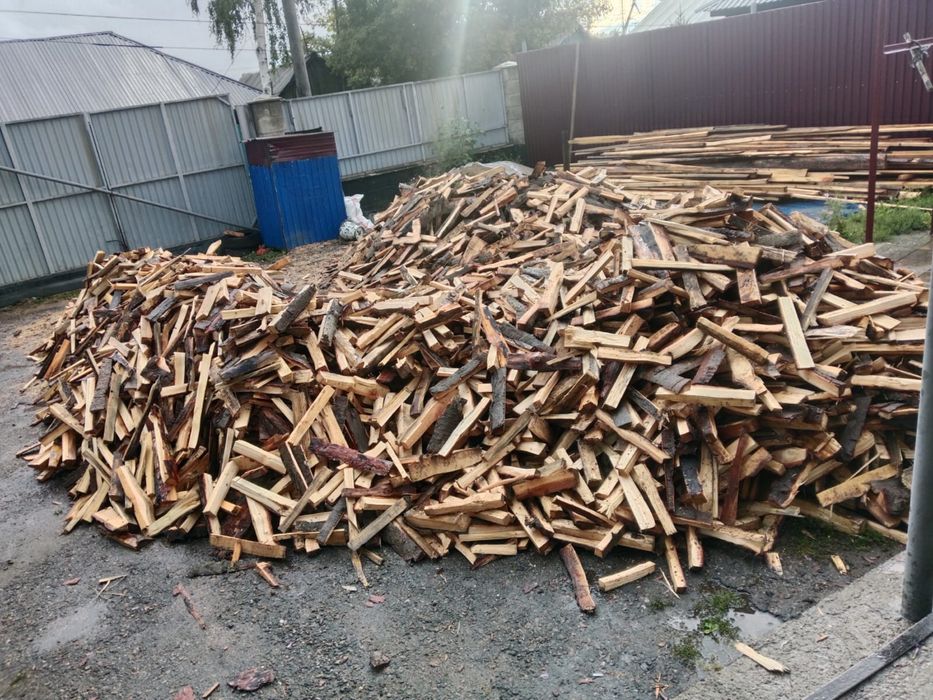 Дрова колотые   Дрова в мешках