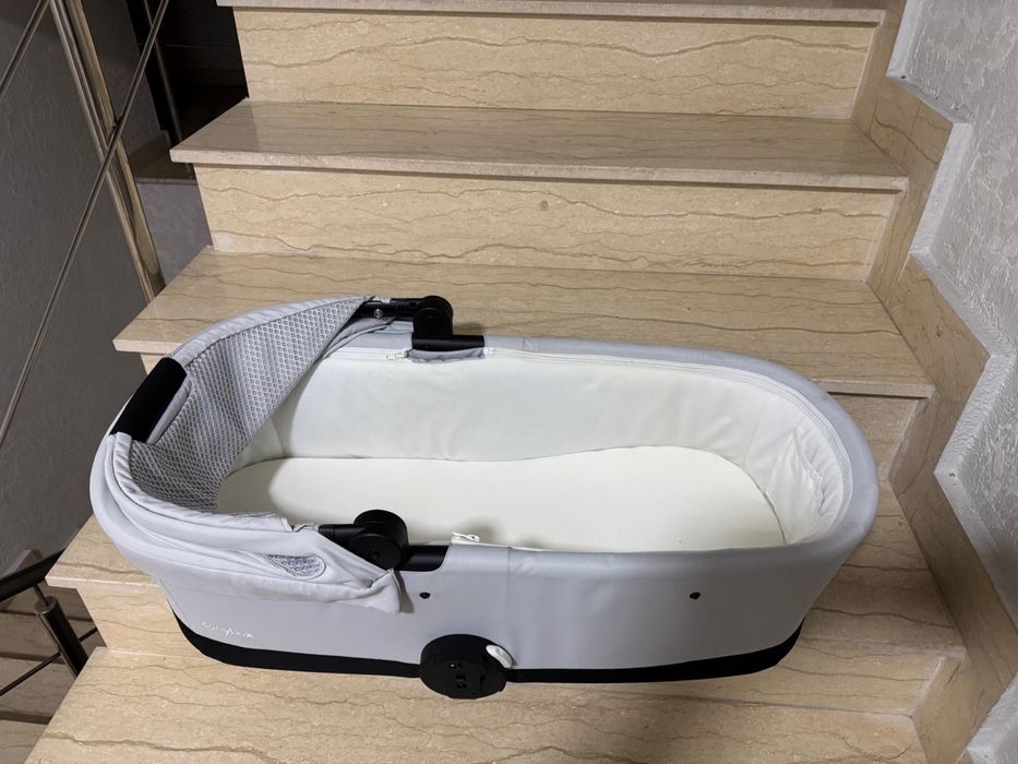 Landou Cybex Fog Grey