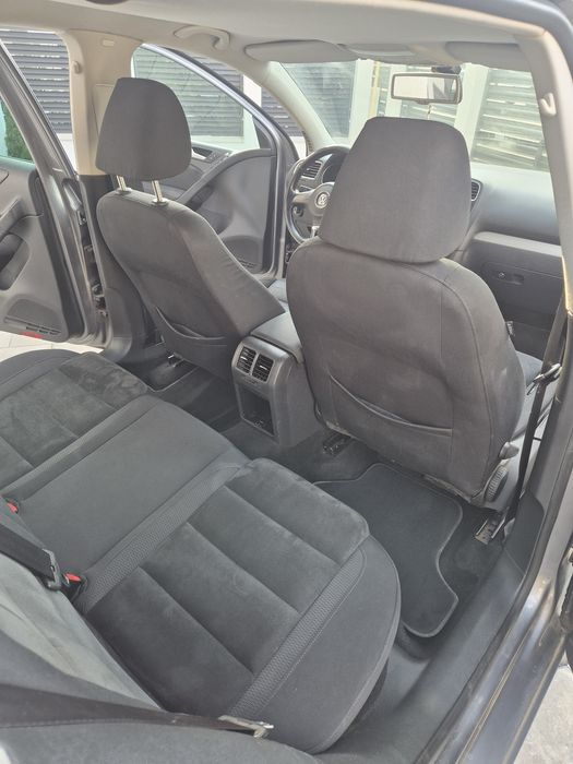 Volkswagen Golf 6 2.0 TDI 110 CP