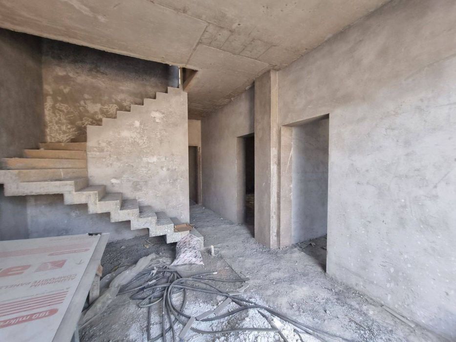 Oltintepa 1,5 sotok 49.000$