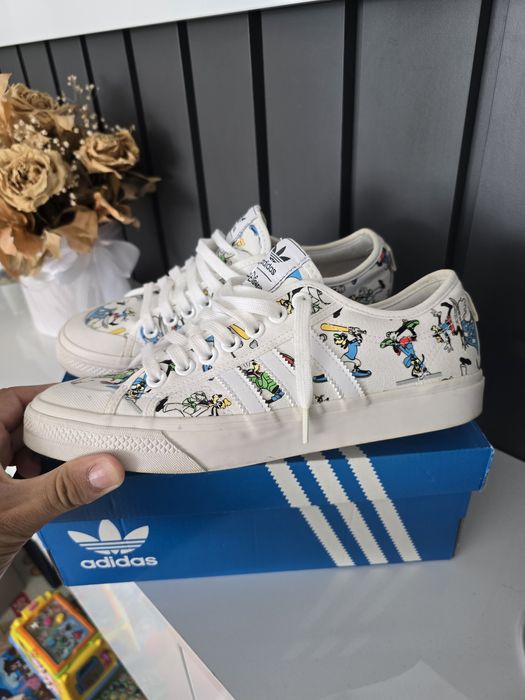Tenisi Adidas Disney Nizza marimea 43 1/3