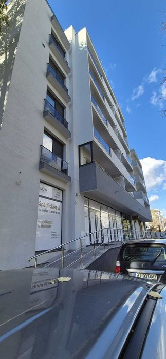 Inchiriez apartament două camere zonă centrală