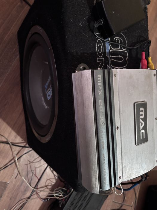 Magnat 800w suboower