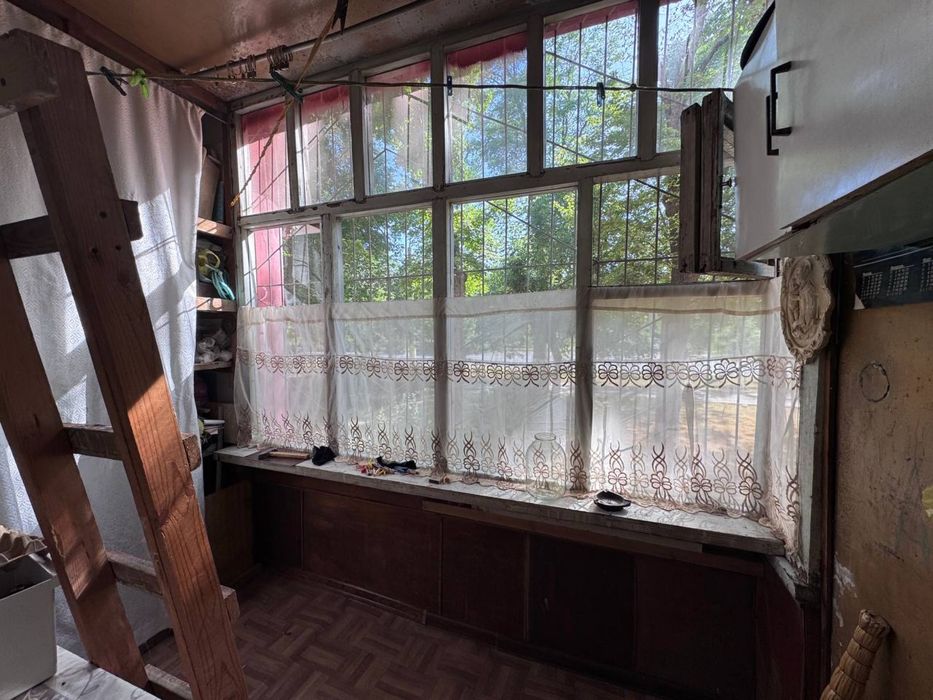 Учтепа 12 квартал первая линия у дороги 4/1/4 76.11 кв.м. Ипотека=