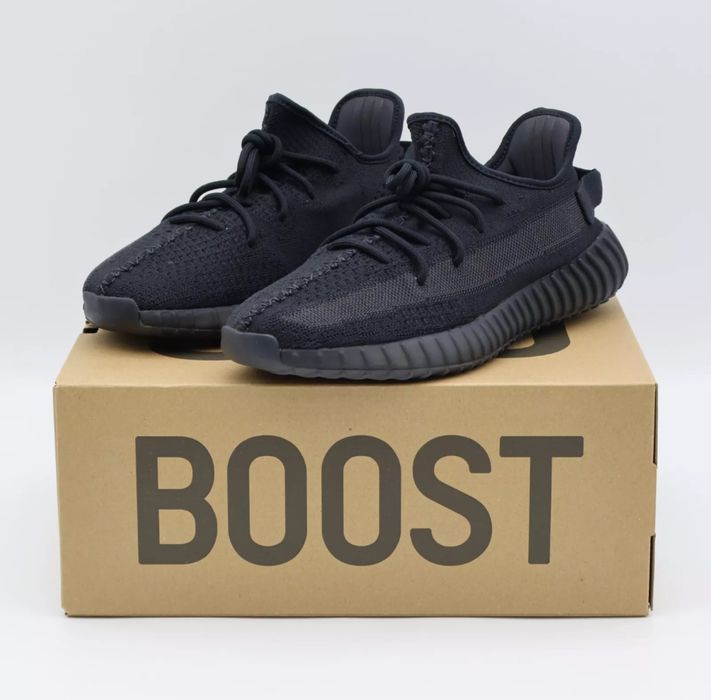 Adidasi Yeezy Boost 350 V2 Black Full Box - Sales