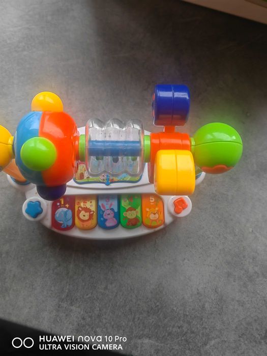 Лот играчки за бебе