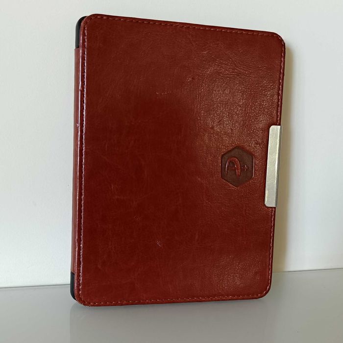 Електронен Четец Kindle Basic 2 (2016) - Добро Състояние