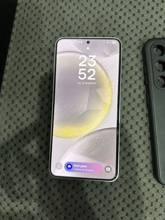 Samsung Galaxy 24 256 Гб