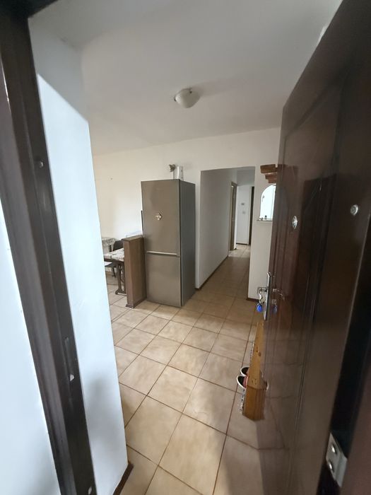 Propietar vand apartament 3 camere – Zona Crangasi.